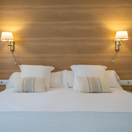Hostal Menurka 시우타데야 외부 사진