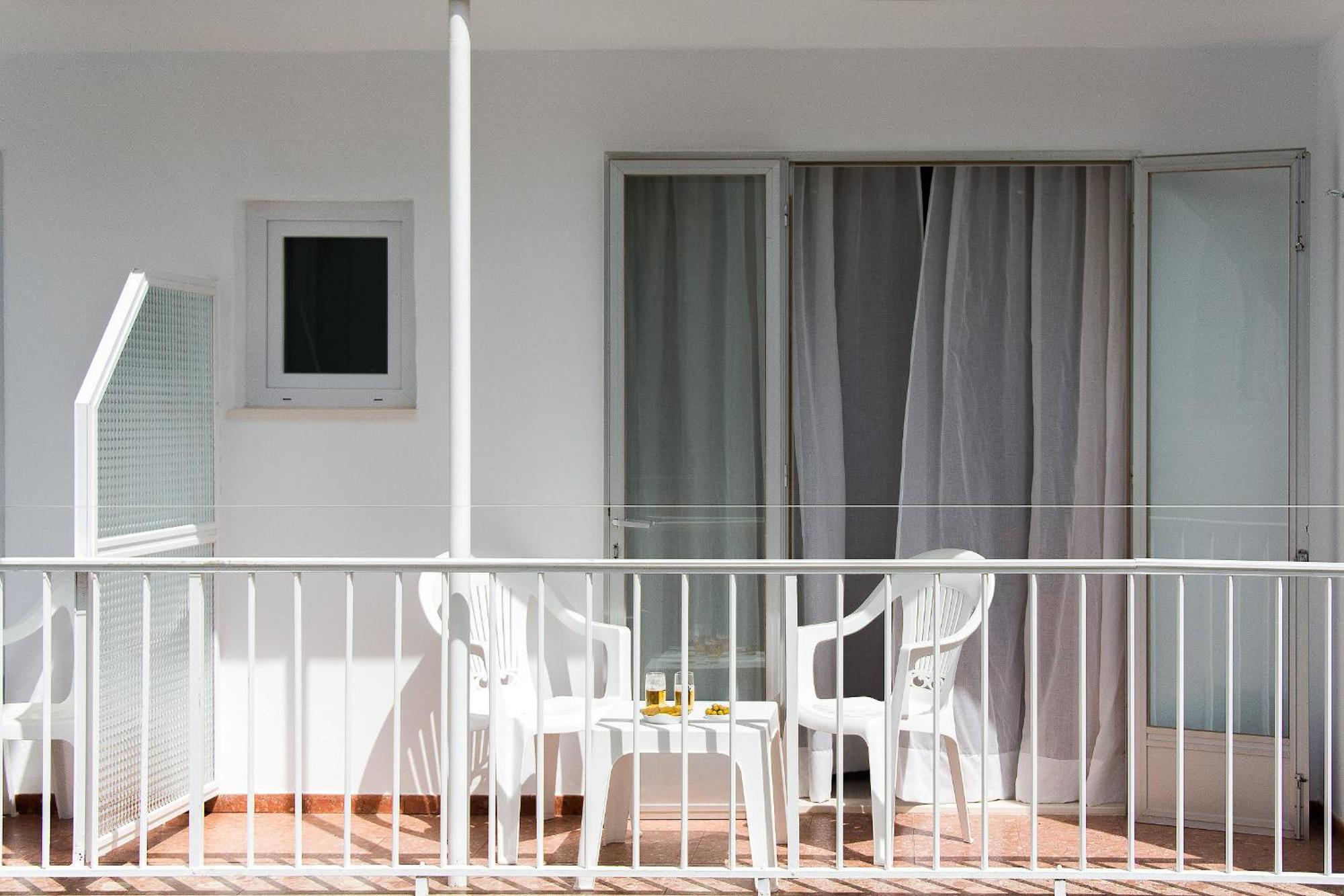 Hostal Menurka 시우타데야 객실 사진