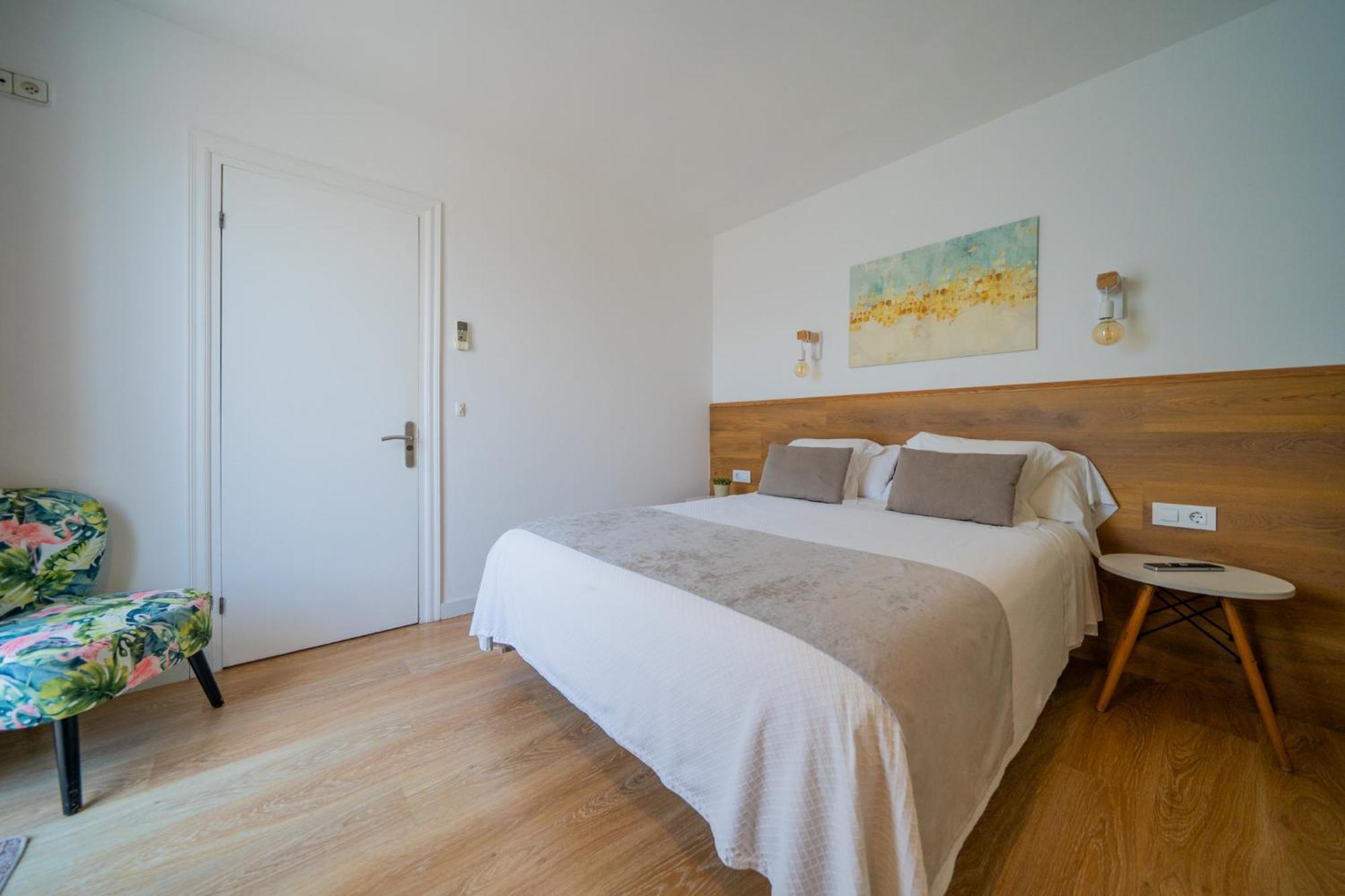 Hostal Menurka 시우타데야 외부 사진